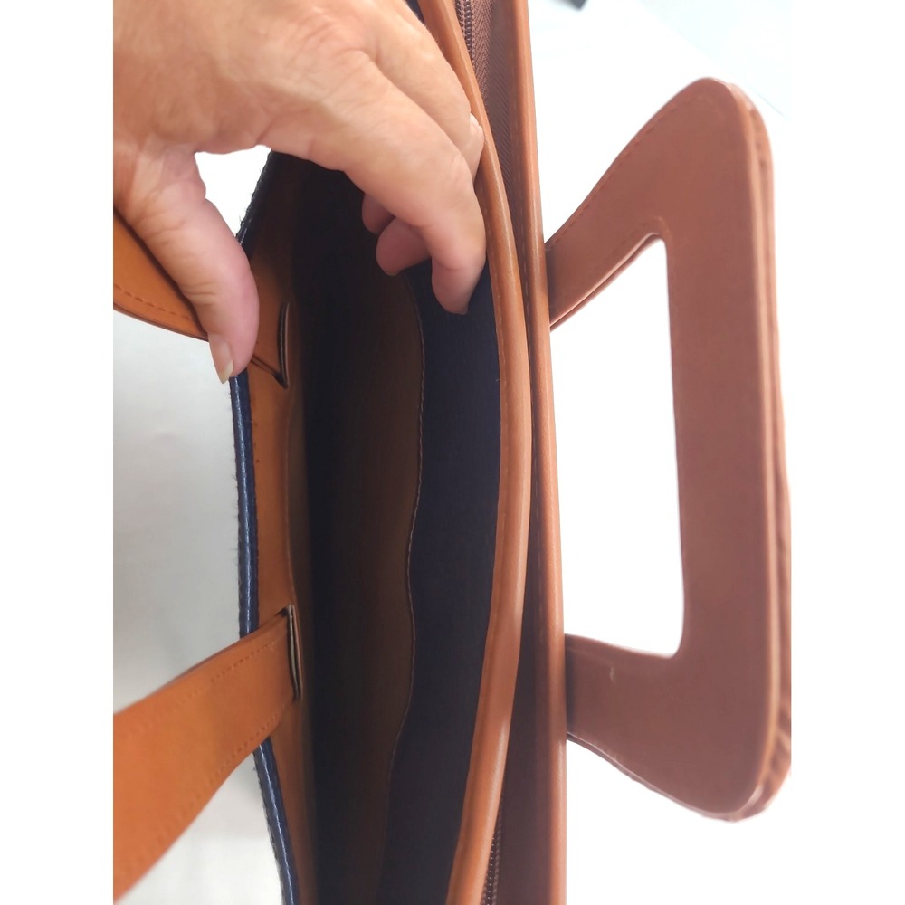 DOONEY & BOURKE All Weather Leather 3 Ring Binder Planner Organizer - Picture 3 of 16